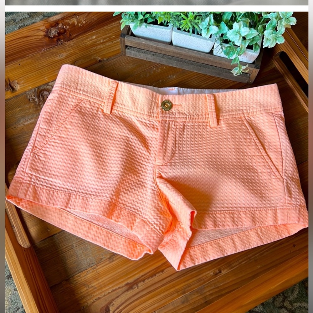 Lily Pulitzer Melon Glow Walsh Shorts.  Size 2